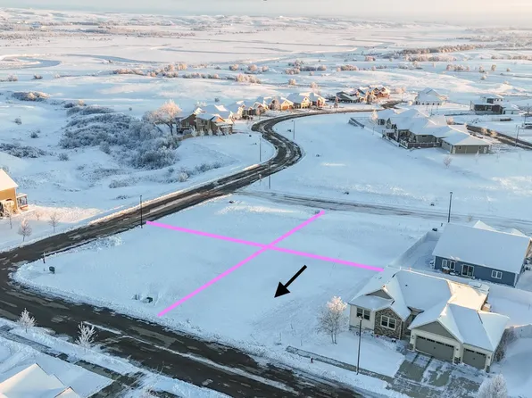 714 70th St E, Williston, ND 58801