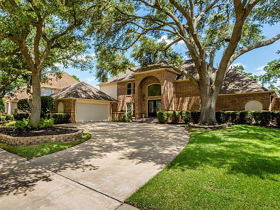2nd image of 3211 Stephens Creek Ln