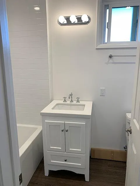 2 bed, 1000 sqft, $4,250 — Photo 4