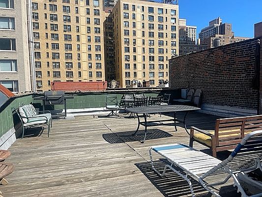 3rd image of 306 E 78th St APT 5B