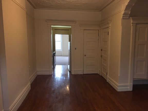 2nd image of 285 Park Pl #2