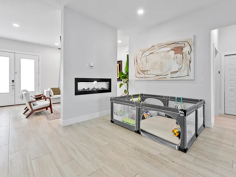 3701 W Leila Ave — Photo 27