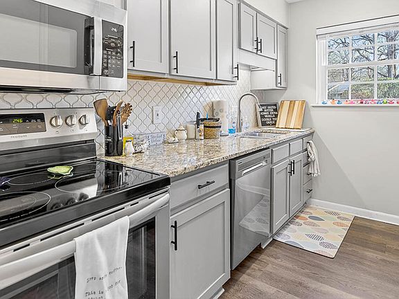2nd image of 6467 New Market Way