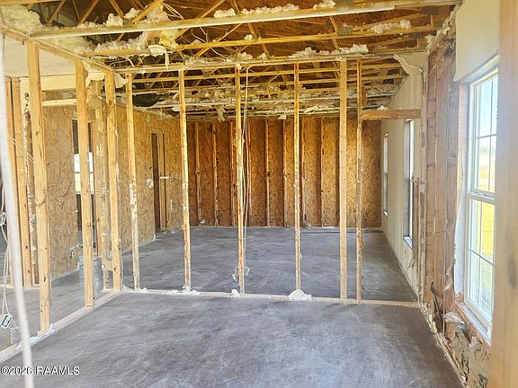 3rd image of 3405 Felias Rd