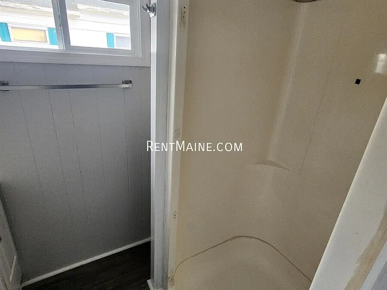 681 Main Rd N #4 — Photo 6