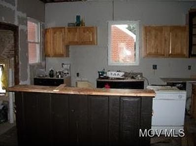 2nd image of 1012 Smithfield St