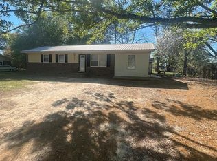 136 Maple St, Omega, GA 31775
