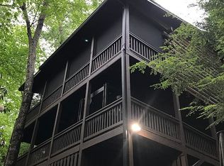 154 N Cherokee Dr, Blue Ridge, GA 30513