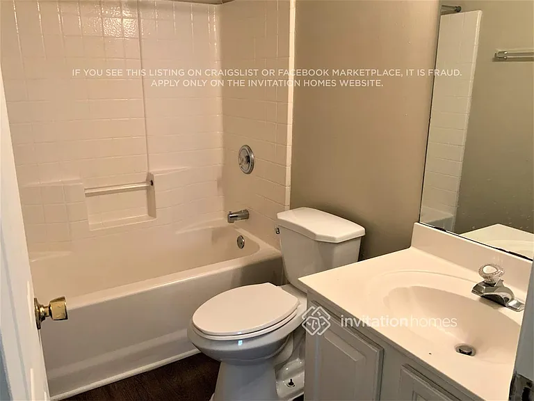 925 Evian Dr NW — Photo 10