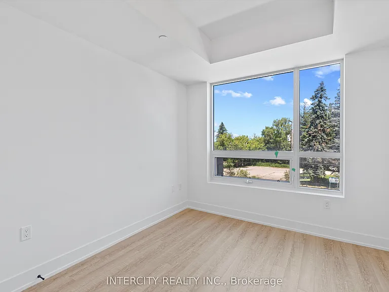 2075 King Rd #328 — Photo 9