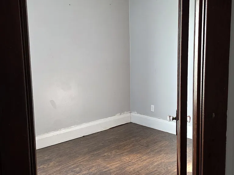 42 Virgil Ave #2 — Photo 6