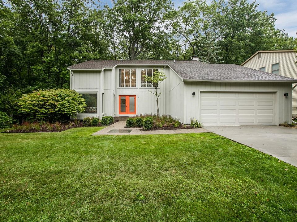1st image of 1390 Folkstone Ct