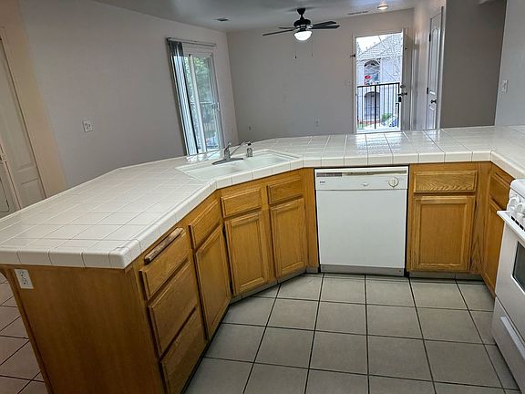 4th image of 2610 W Lark Ave #2610