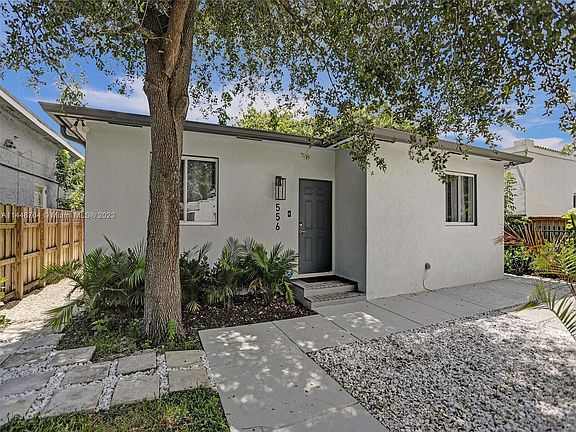 5th image of 556 NW 44th St