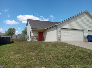 2727 Shadow Ridge Pl, Eudora, KS 66025