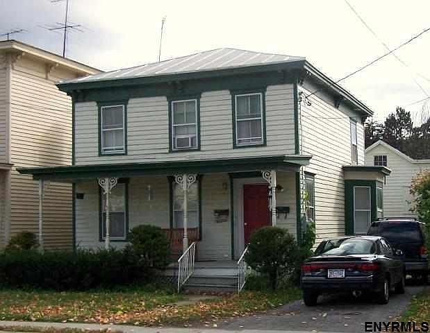 1st image of 468 W Main St