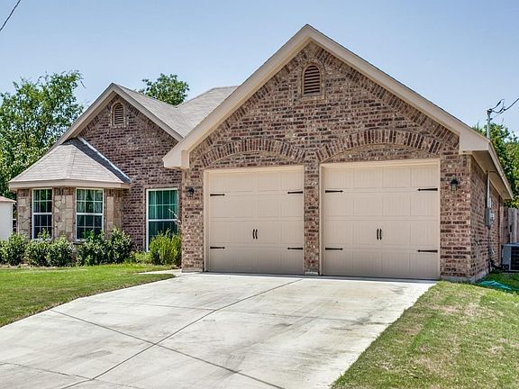4th image of 412 Meadow Park Dr