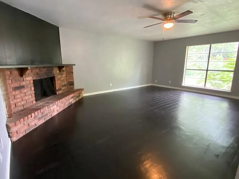 7309 Ashcrest Ln — Photo 18