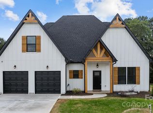 1313 Dockery Dr, Shelby, NC 28152