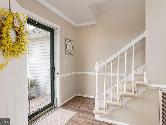 5th image of 20 English Oak Cir