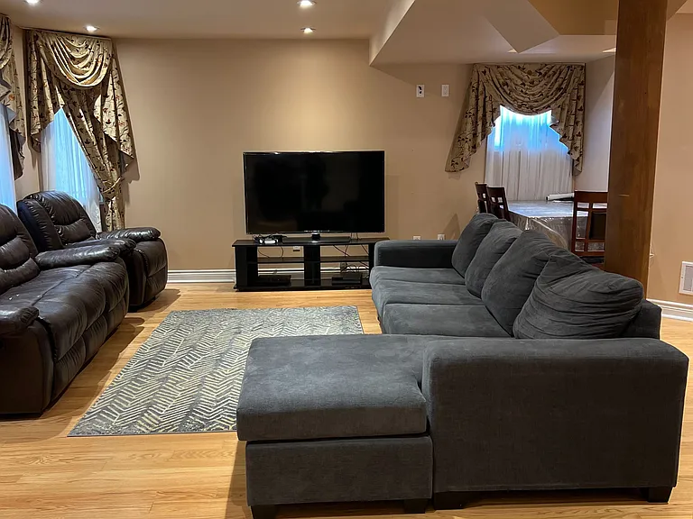 44 Ann Louise Cres #BASEMENT — Photo 12