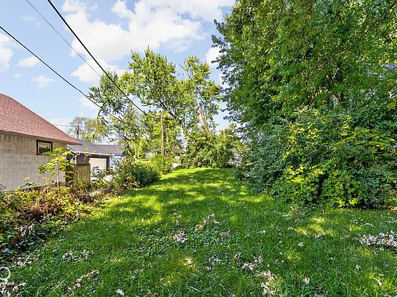 4th image of 2304 Coyner Ave