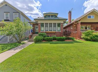 409 N Ridgeland Ave, Oak Park, IL 60302