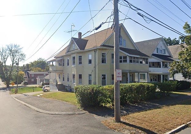 1st image of 127-129 Massachusetts Ave #1