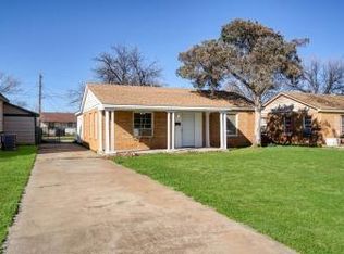 805 E Liveoak St, Altus, OK 73521