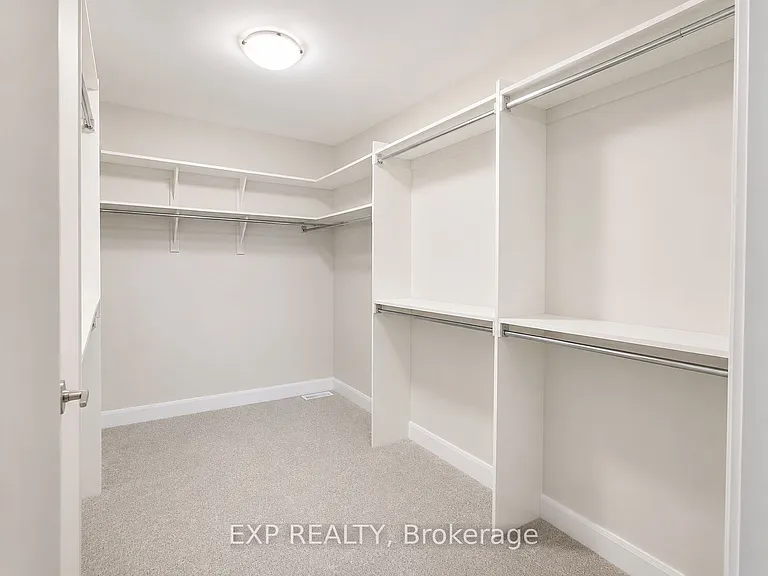 528 Lucent St — Photo 17