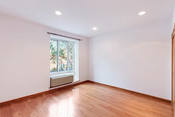 Rented by Douglas Elliman | media 3