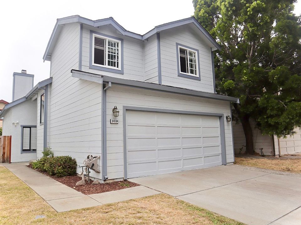 1st image of 34694 Siward Dr