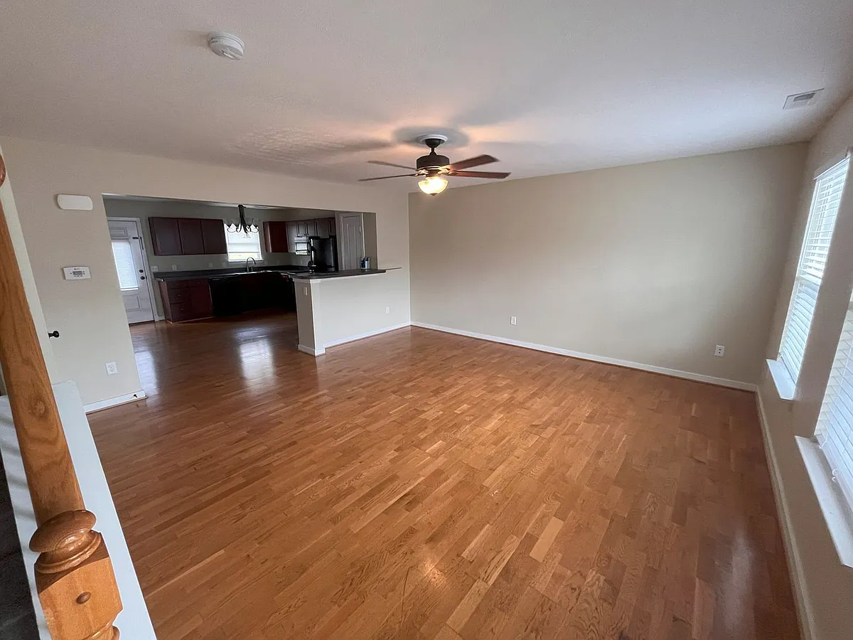 Building Photo - 1231 Poets Ct