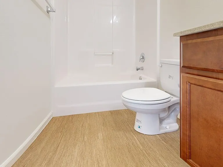 Stanley Point Townhomes — Photo 9