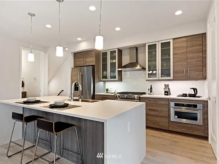 16372 NE 16th Ct — Photo 11