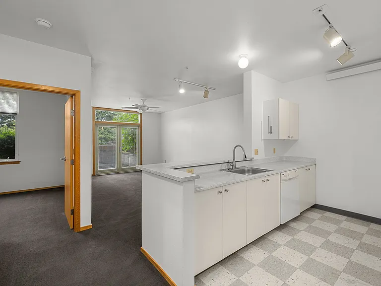 Bookmark Apartments — Photo 9