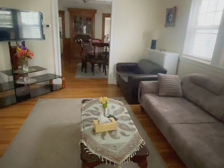 17 Keenan St #1 — Photo 3