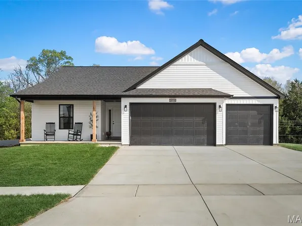 10717 Trenton Ln, Foristell, MO 63348
