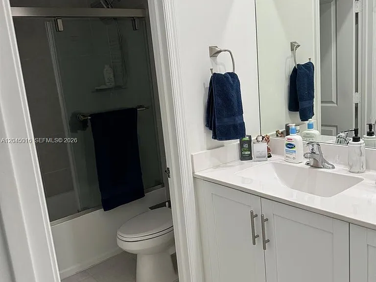 12760 SW 215th Ter — Photo 14