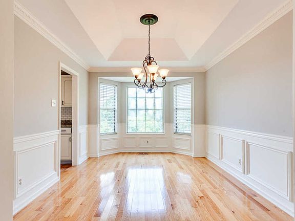 5th image of 8421 Mecklenburg Ct