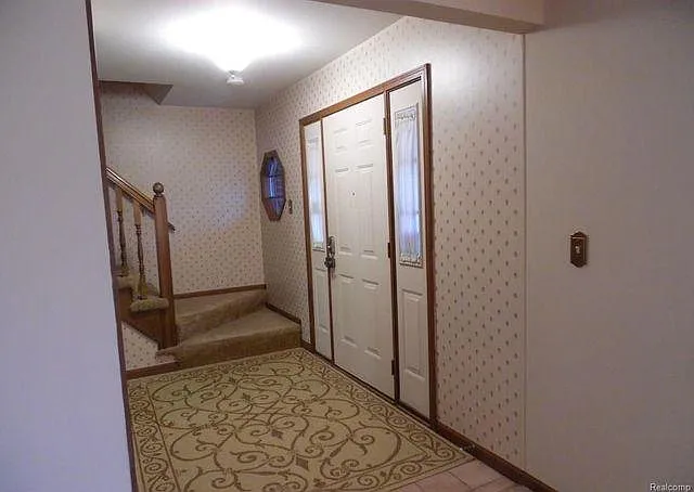720 Shelley Dr — Photo 30
