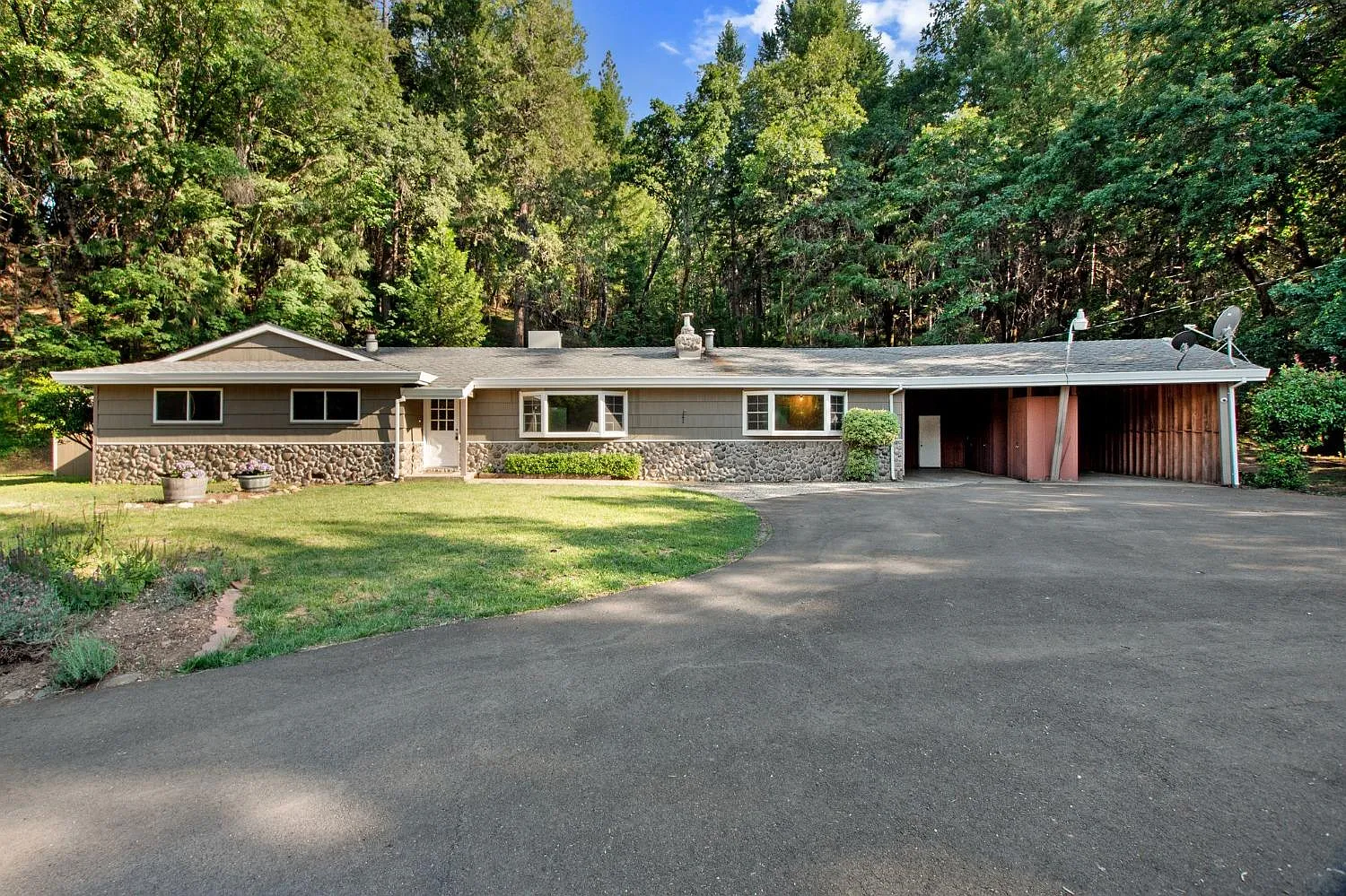 7305 Sly Park Rd photo 1