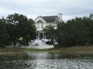 104 Patrick Dr, Beaufort, SC 29902