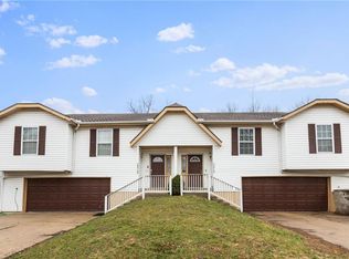 7315-7317 NW 82nd St, Kansas City, MO 64152