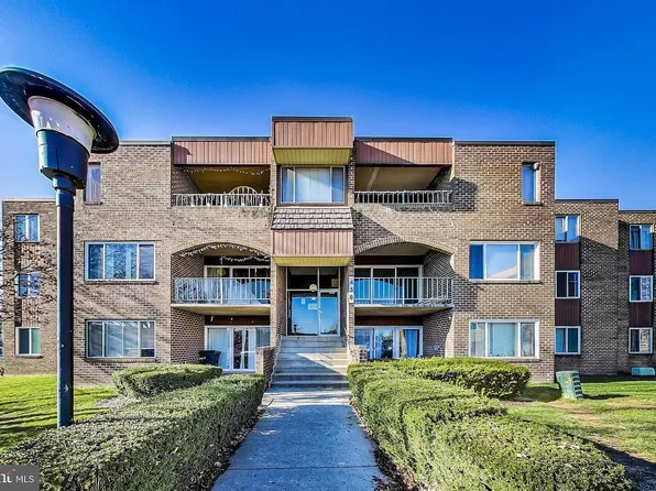 438 Girard St #102, Gaithersburg, MD 20877