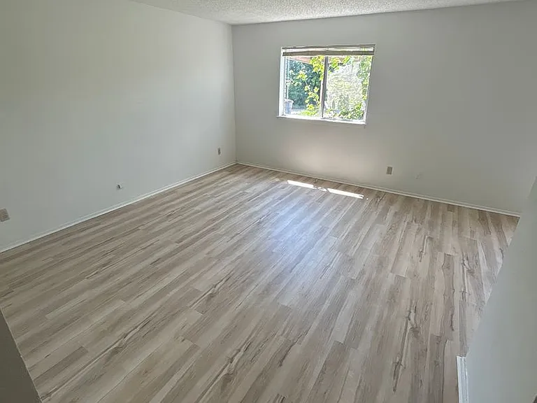 5510 Brookview Ct — Photo 9