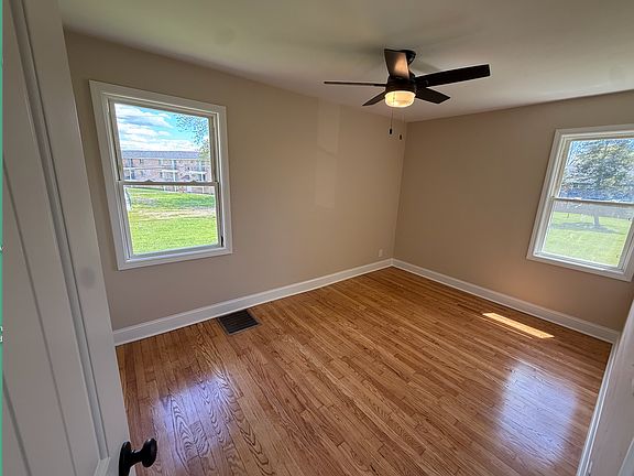 5th image of 52 Losson Rd #3