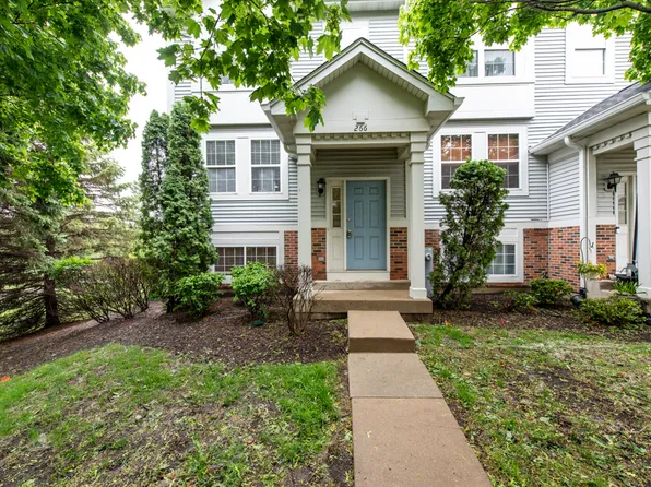 266 Holiday Ln, Hainesville, IL 60073