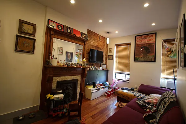 Rented by Brooklyn Rentals NYC | media 2