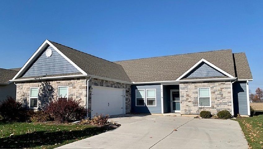 1st image of 140 Aqueduct Cir